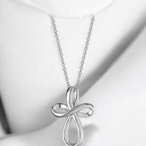 Cross Pendant Silver Necklace